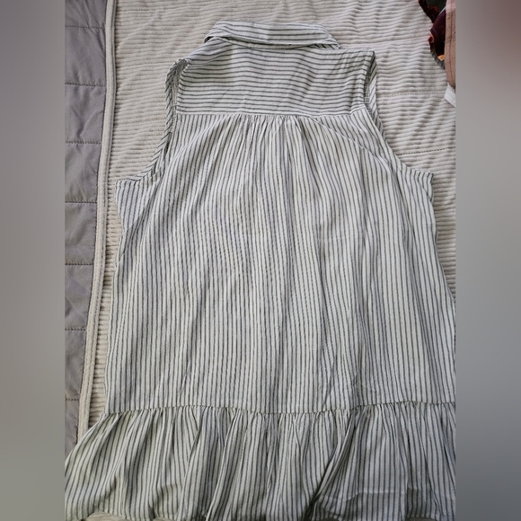 Doe & Rae Striped Sleeveless Dress/top with Ruffle Hem Size M - Picture 6 of 6